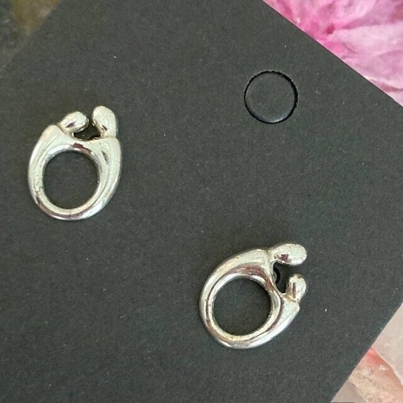 Kaynar $200 Vintage Sterling Silver 925 Mother & Child Classic Stud Earrings - Picture 5 of 8